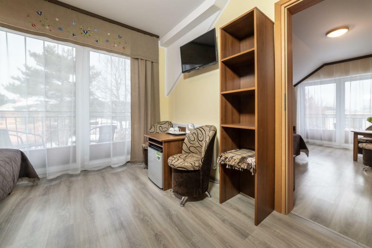 Dom Jastrzebia Z Basenem I Jacuzzi Apartment Jastrzebia Gora Exterior photo