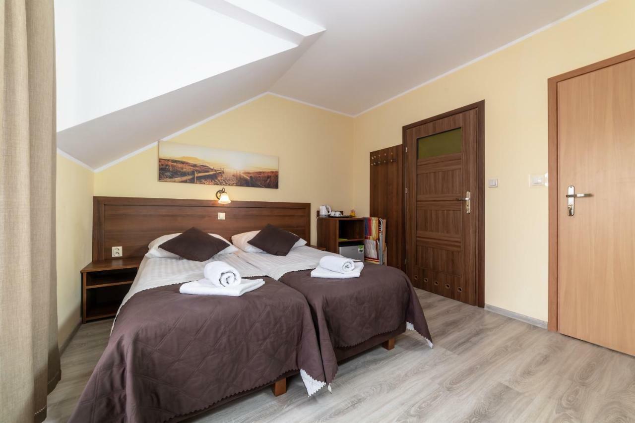 Dom Jastrzebia Z Basenem I Jacuzzi Apartment Jastrzebia Gora Exterior photo